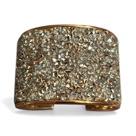 Accessories - Sparkling bracelet-New never worn